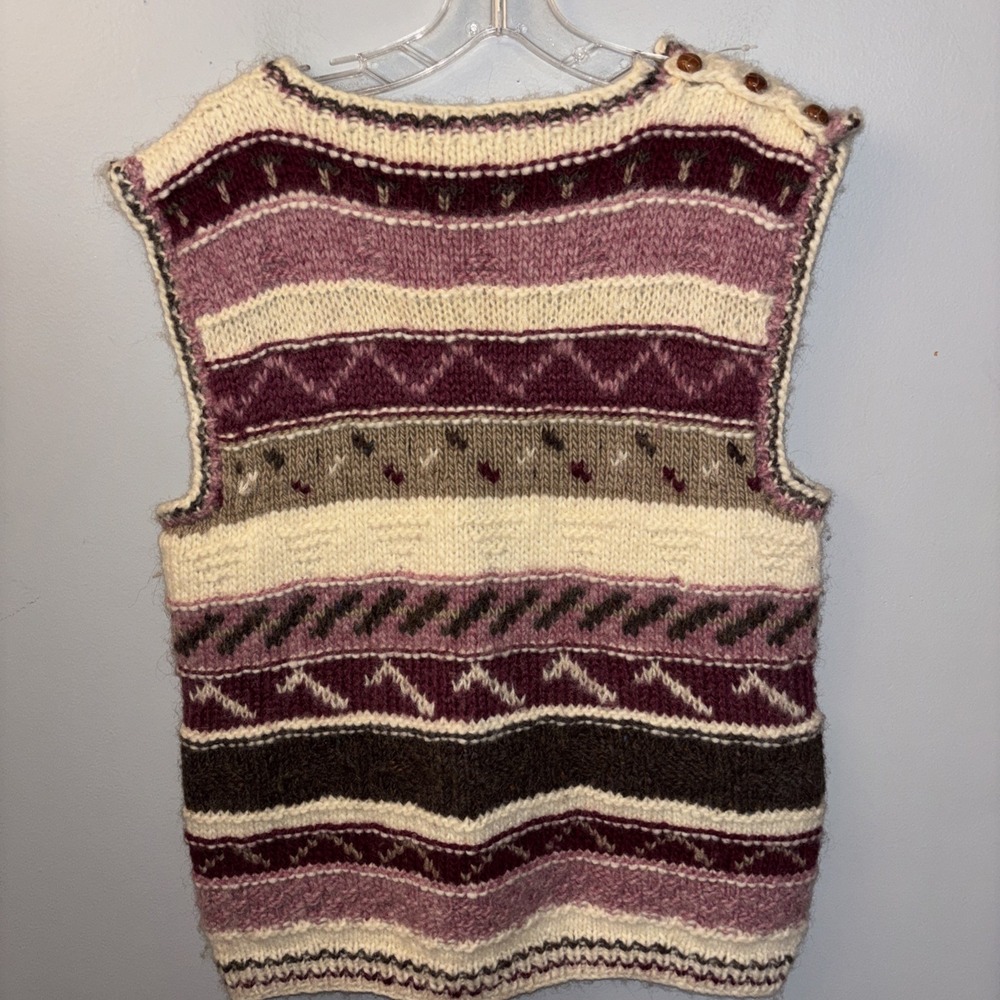Women's Multicolor Knit Sweater Vest - Picture 2 of 6